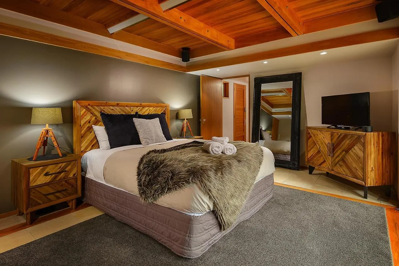 Villa Horotane Lodge Luxurious Mansion Christchurch