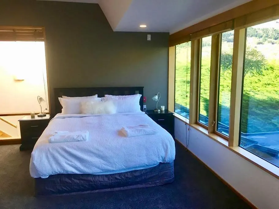 Horotane Lodge Luxurious Mansion Christchurch New Zealand