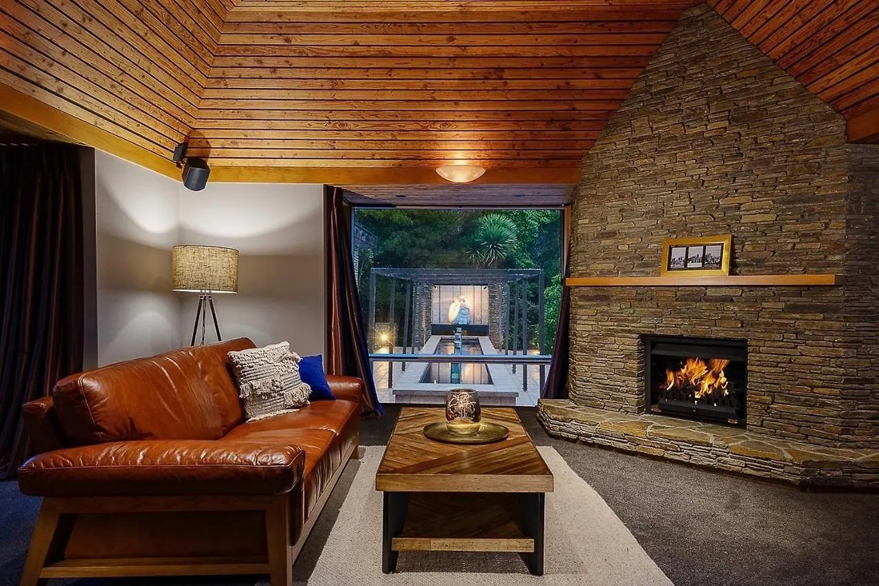 Villa Horotane Lodge Luxurious Mansion Christchurch New Zealand
